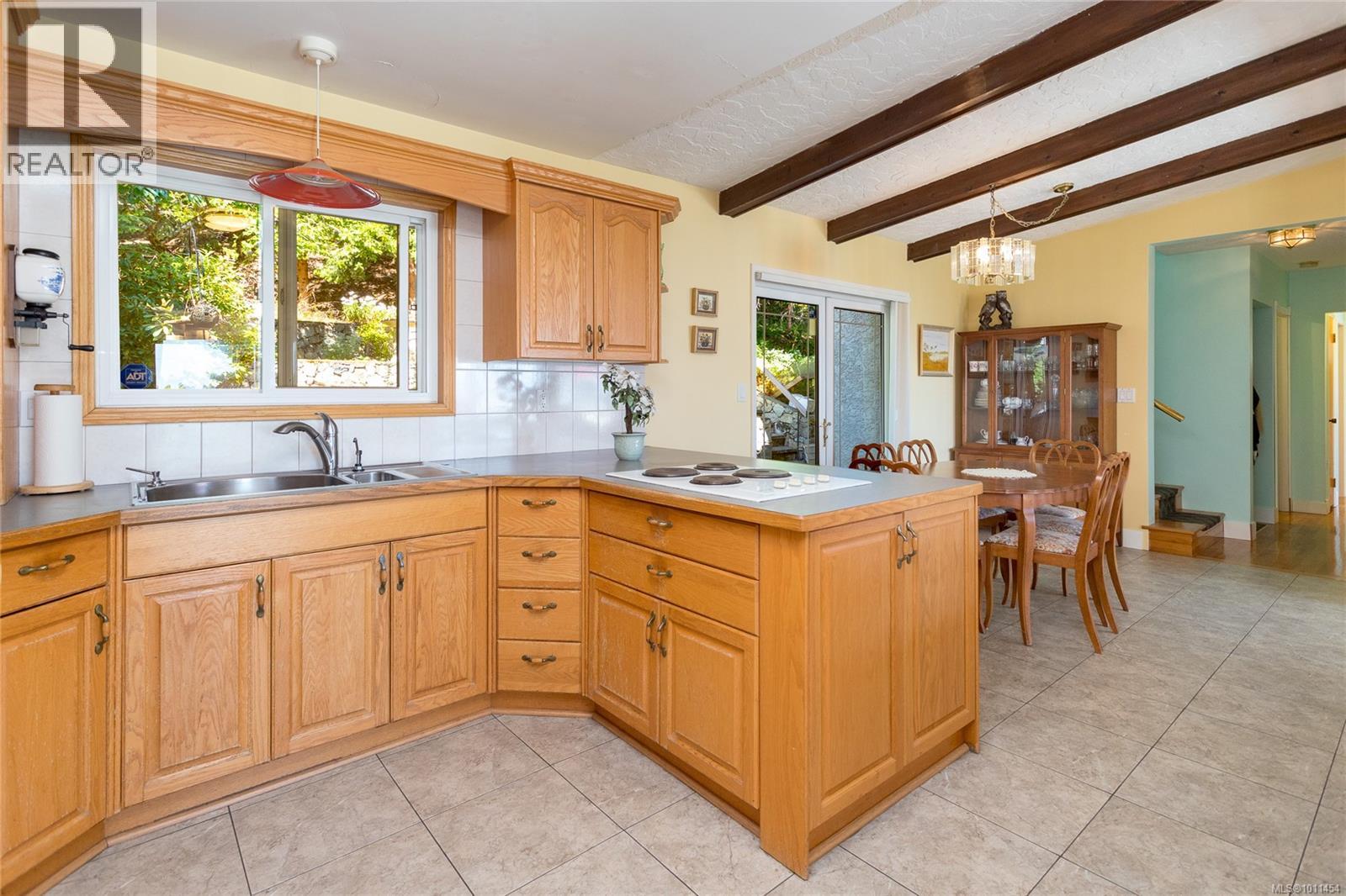 Photo 12 of 4964 Lochside Dr, Saanich BC
