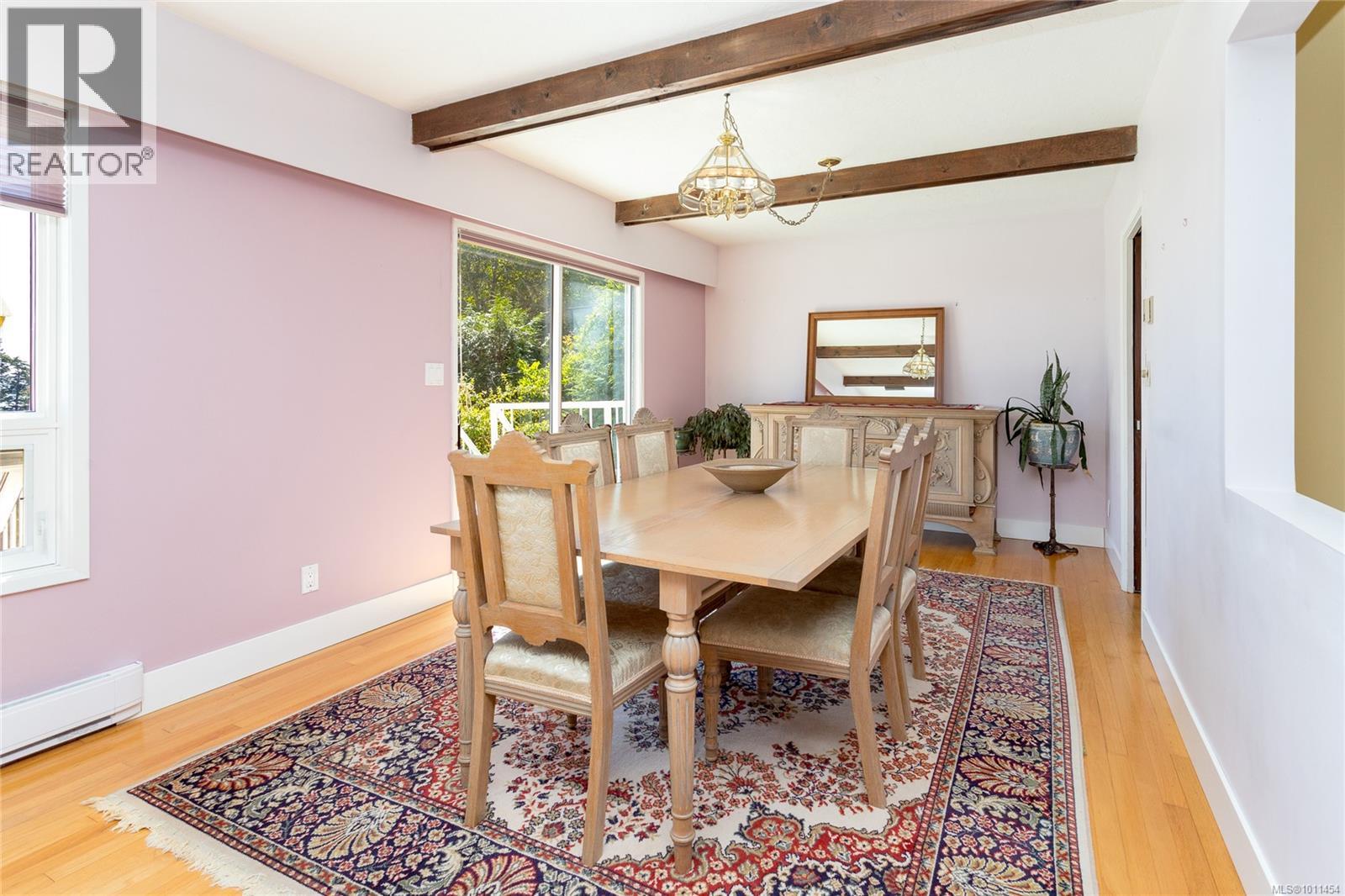 Photo 9 of 4964 Lochside Dr, Saanich BC
