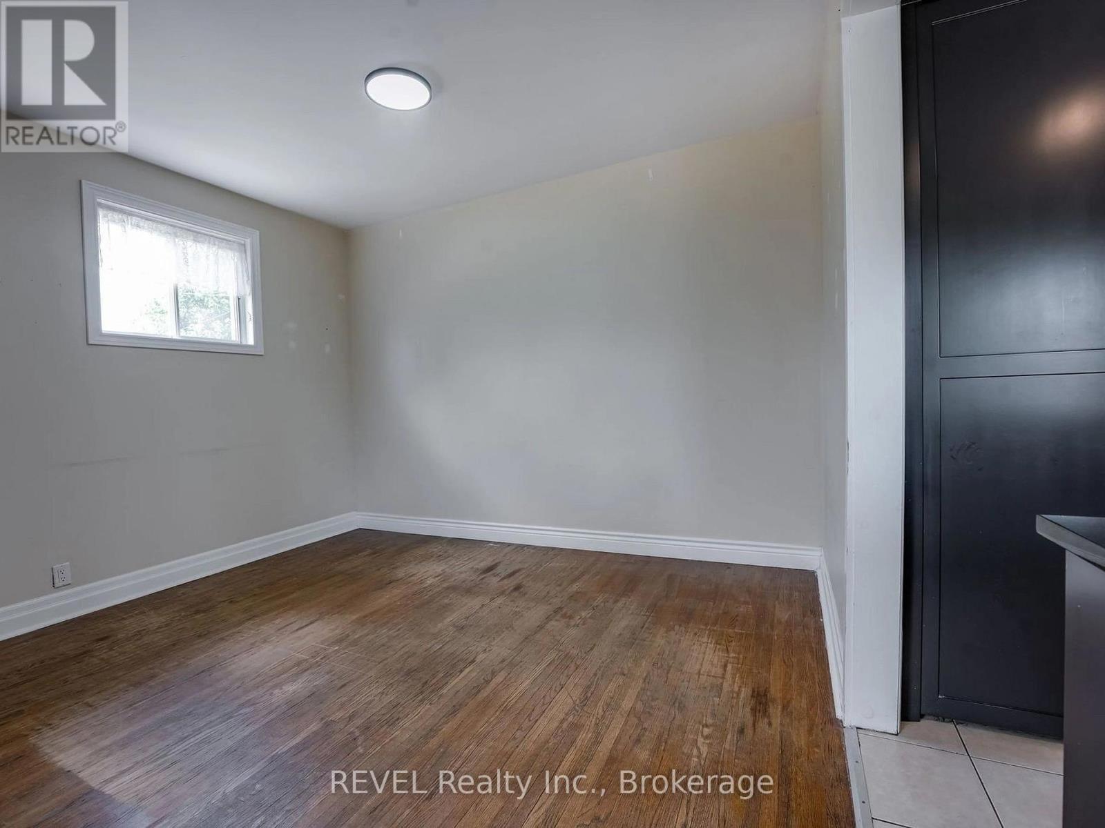 Photo 7 of Main 25 Delaware Street, St Catharines ON