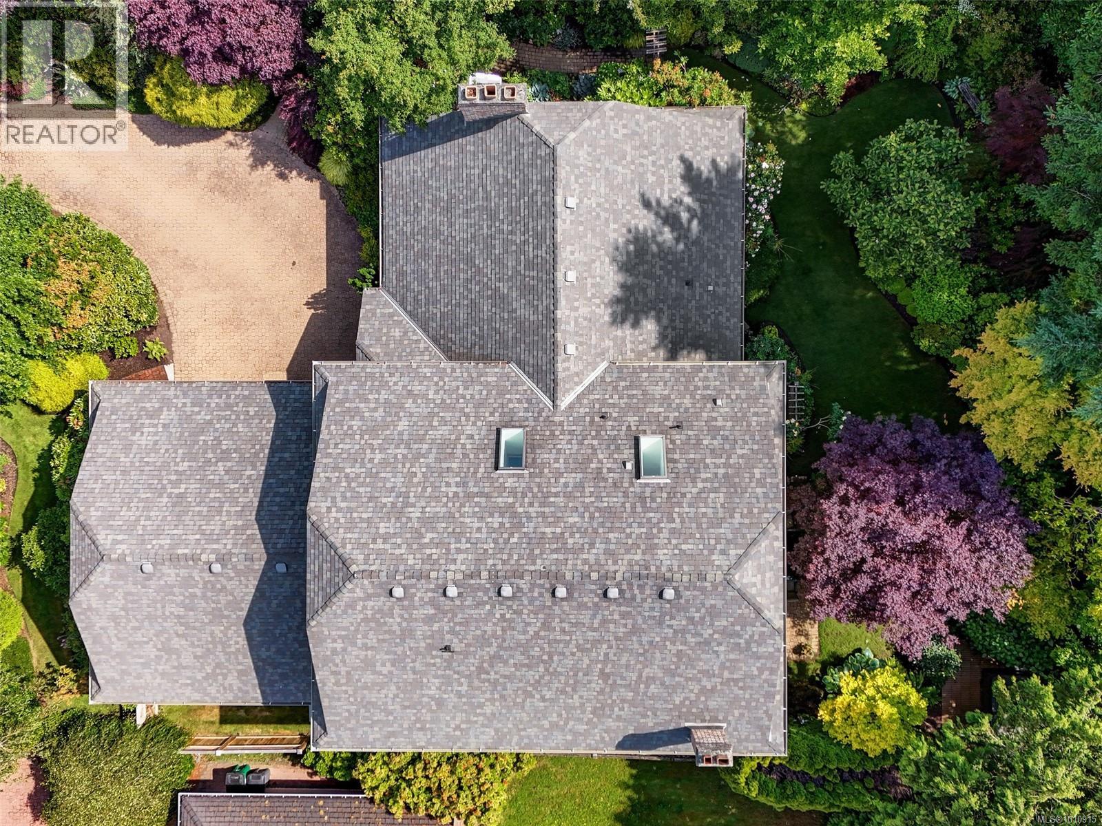 Photo 54 of 3913 Gibson Crt, Saanich BC