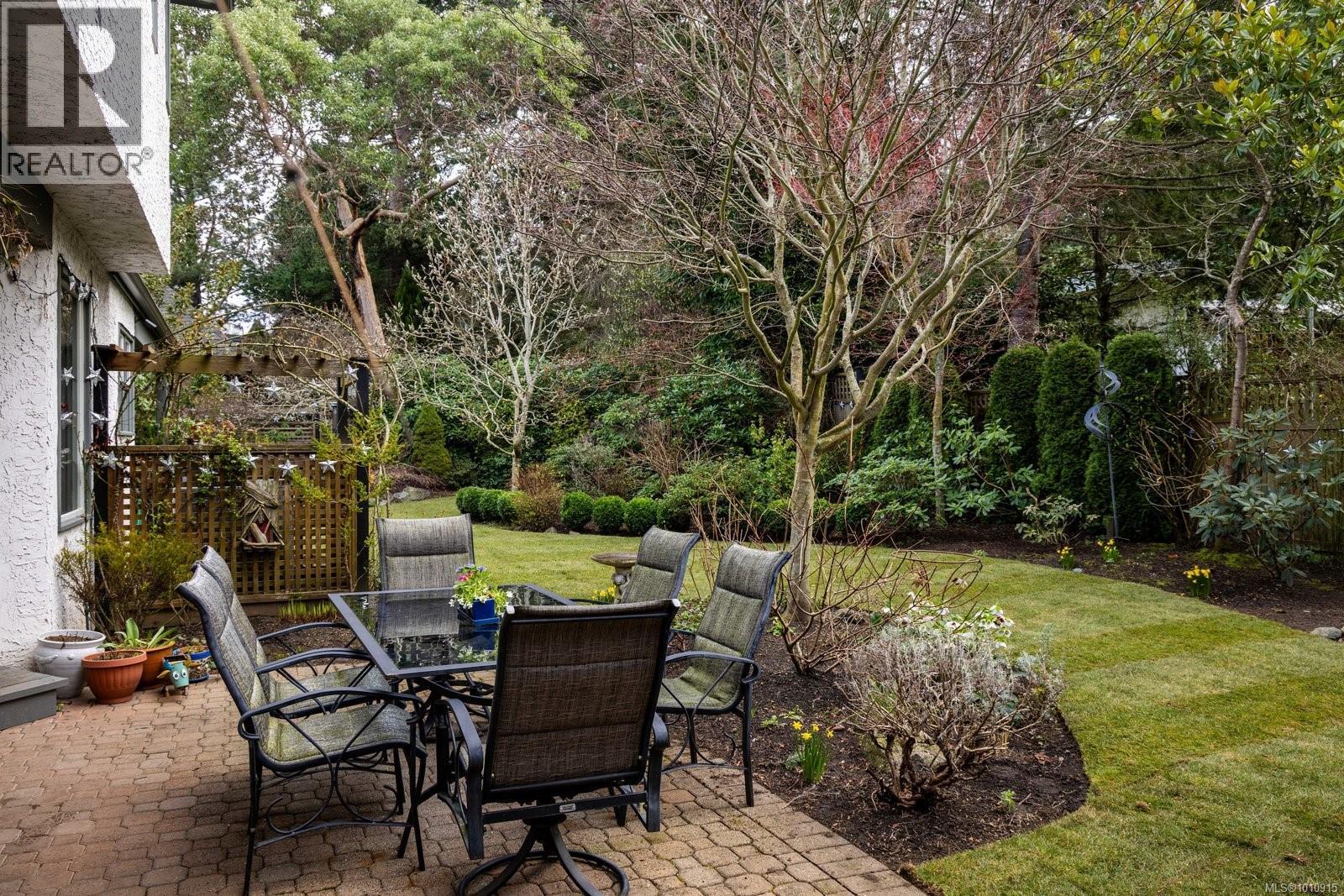 Photo 49 of 3913 Gibson Crt, Saanich BC
