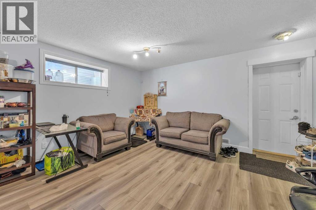 Single Family House for Sale in  Saddleland Drive NE Saddle Ridge Calgary 