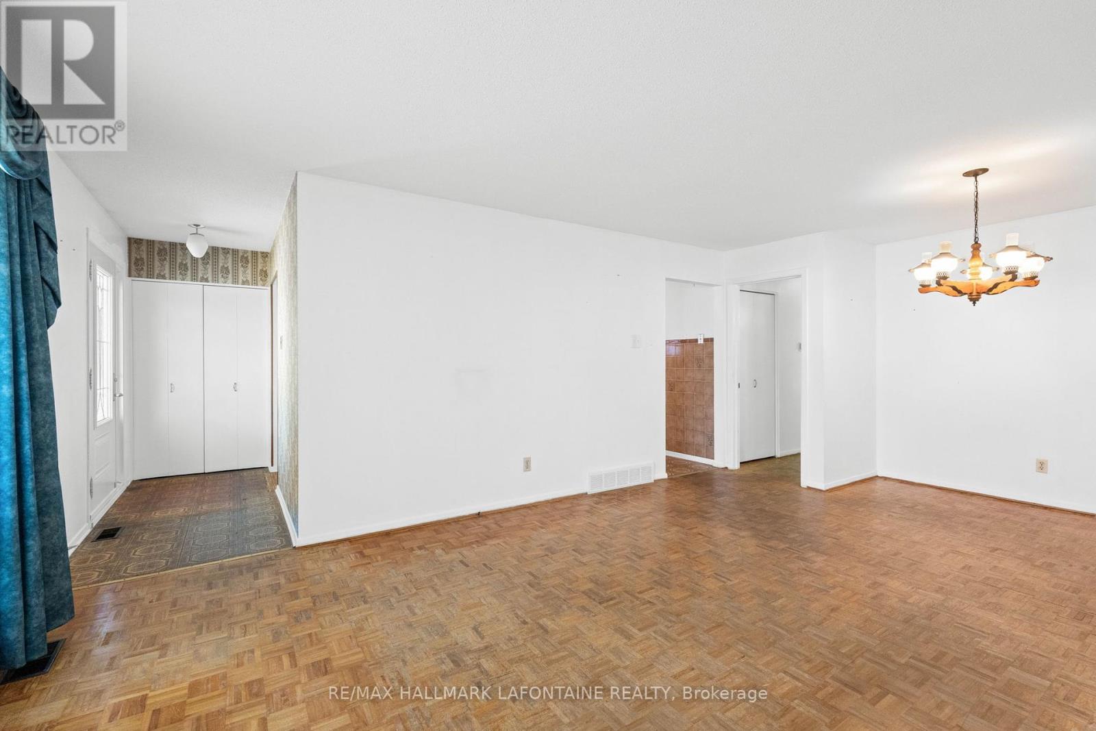 Photo 29 of 602 Eastvale Drive, Ottawa ON
