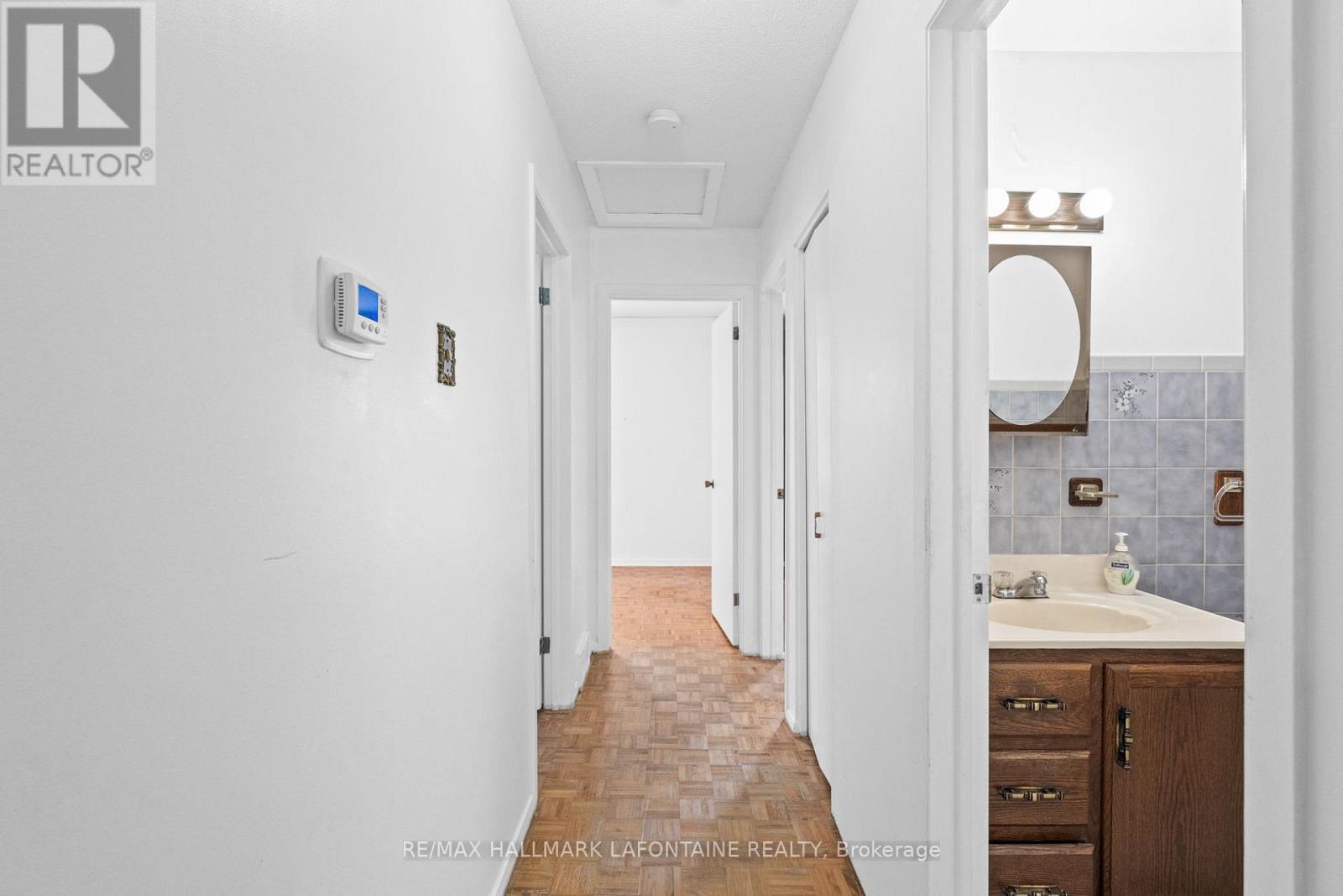 Photo 31 of 602 Eastvale Drive, Ottawa ON