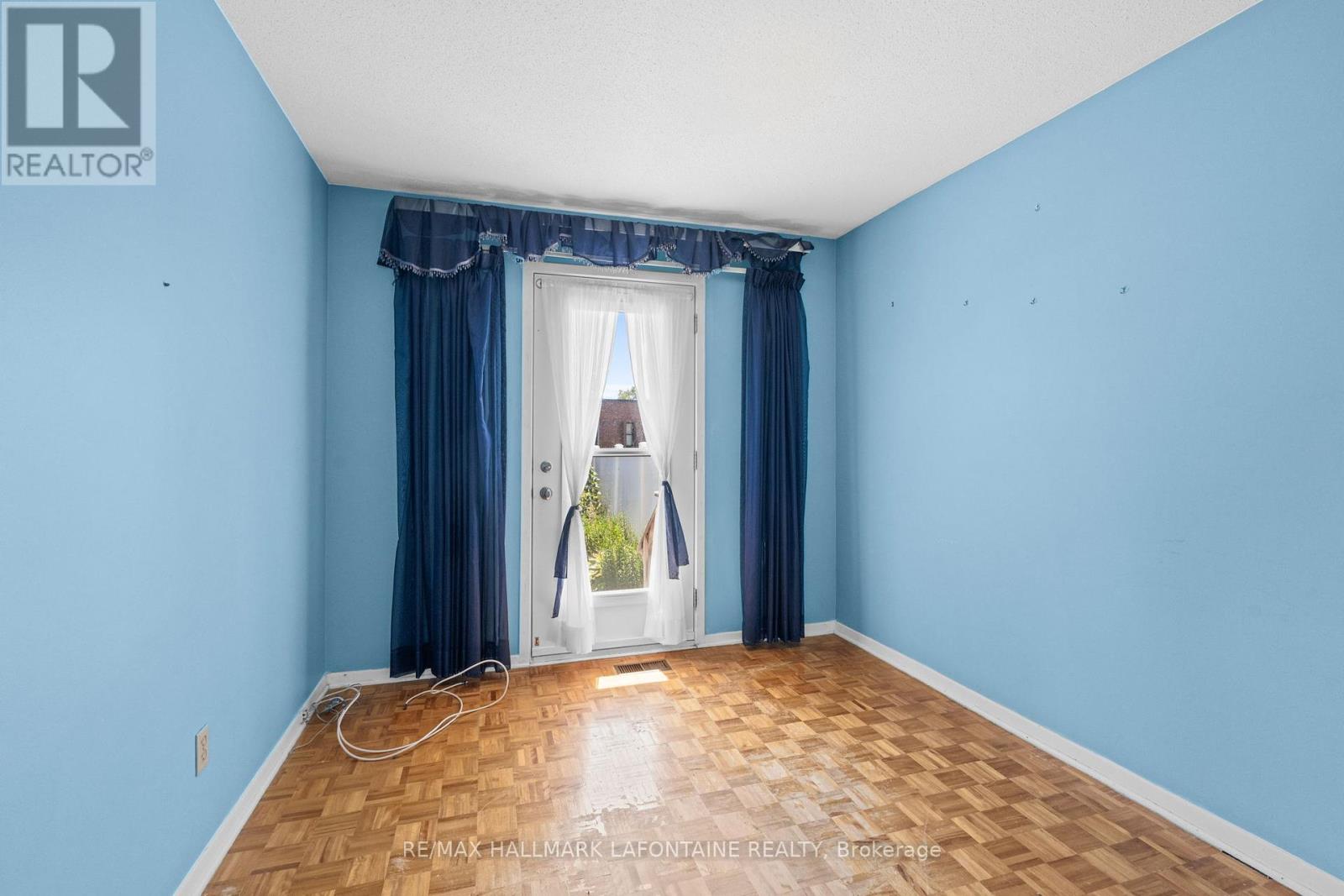 Photo 36 of 602 Eastvale Drive, Ottawa ON