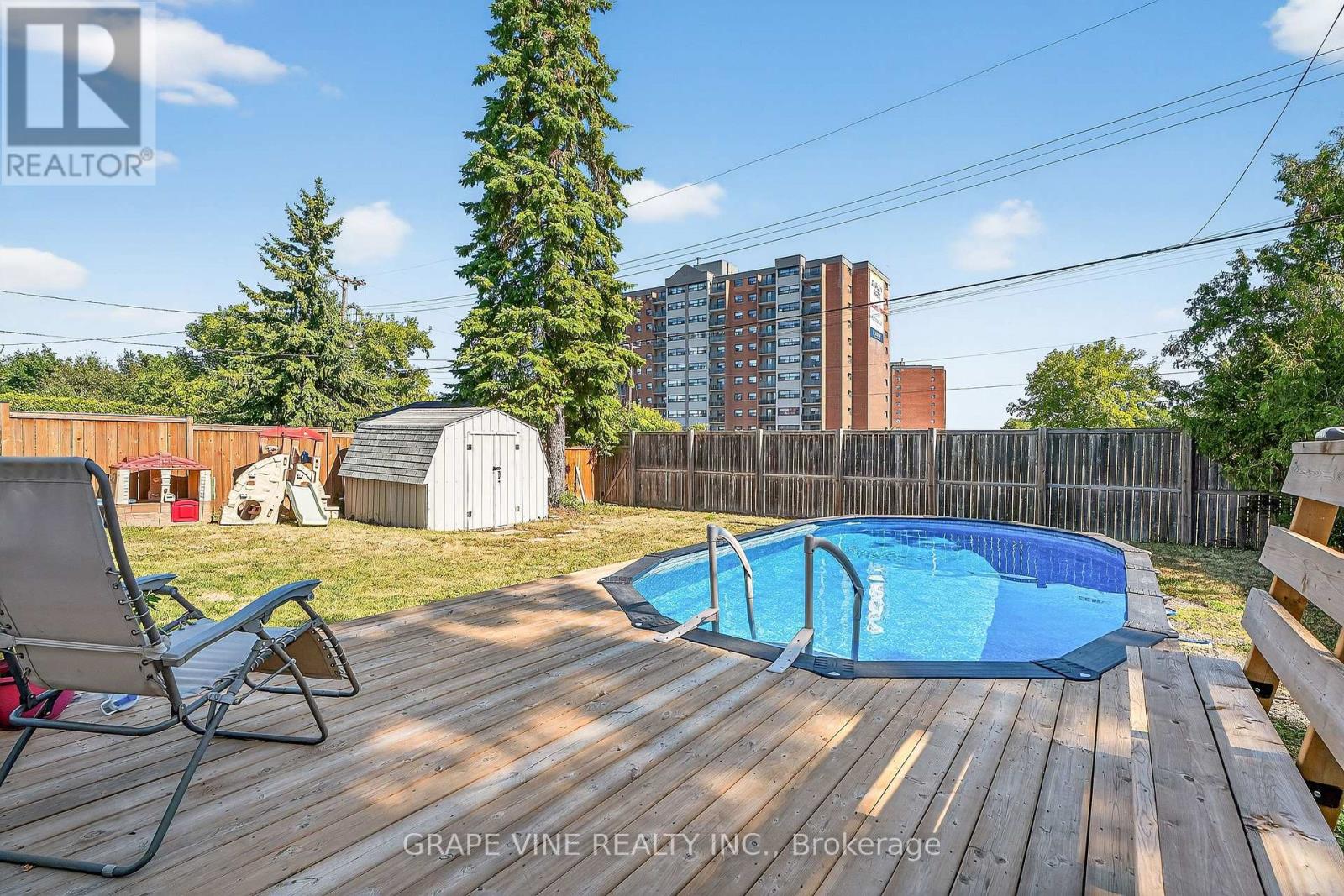 Photo 6 of 2405 Dwight Crescent, Ottawa ON