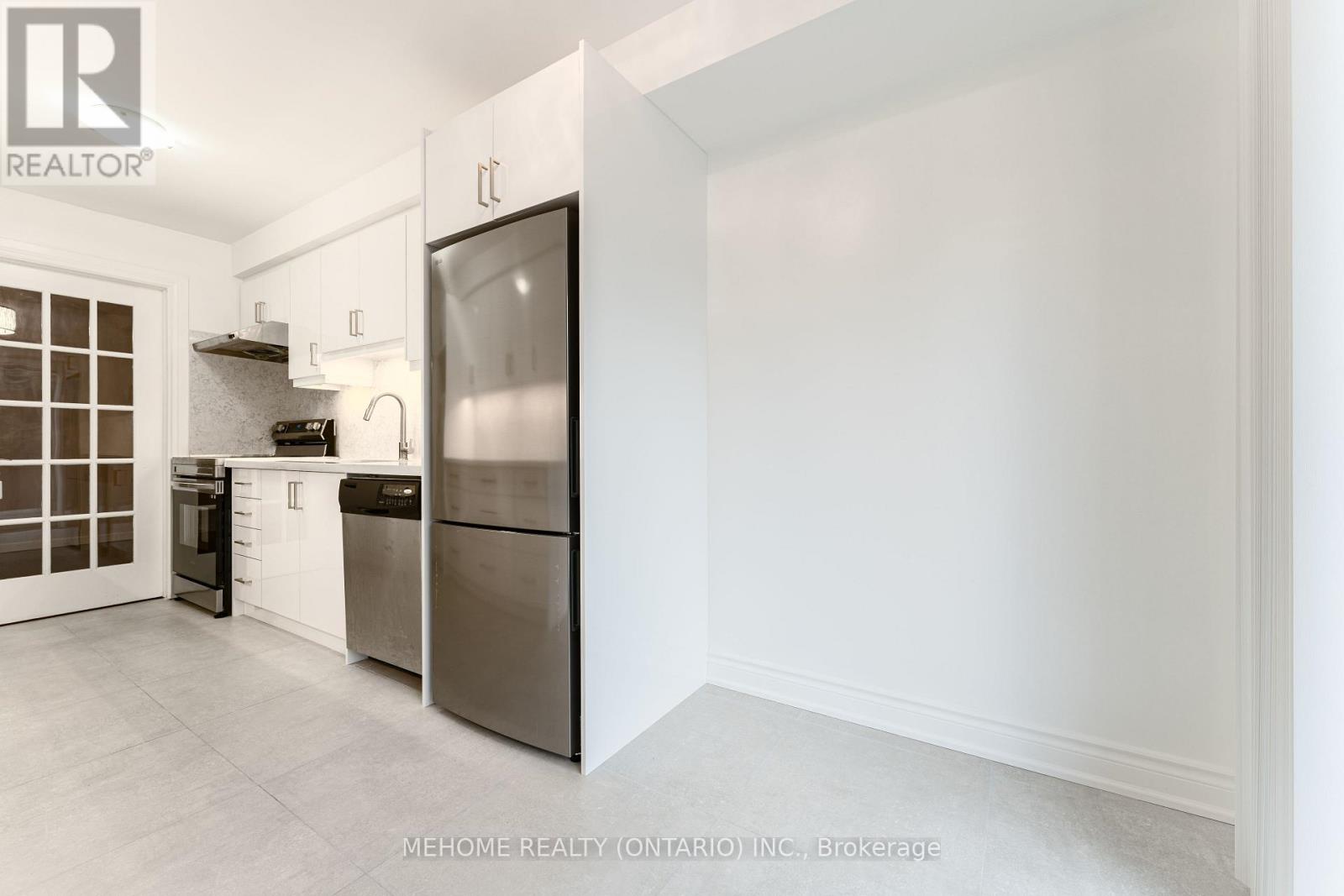 Photo 19 of 6 Thames Court, Richmond Hill ON