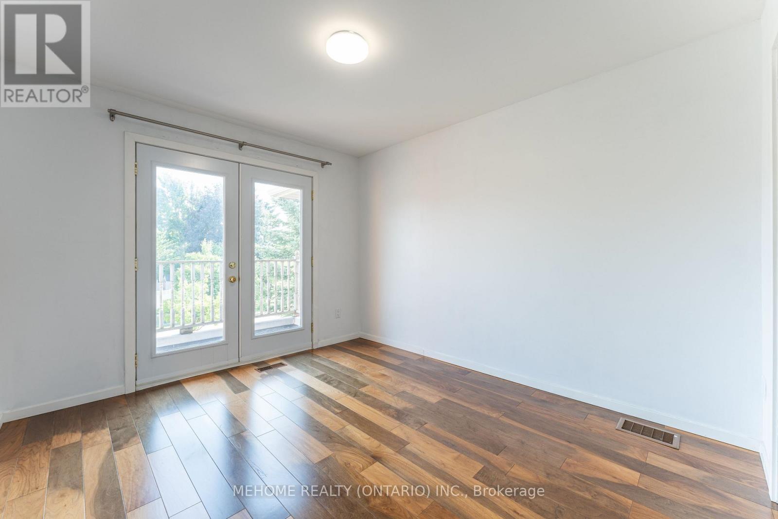 Photo 28 of 6 Thames Court, Richmond Hill ON