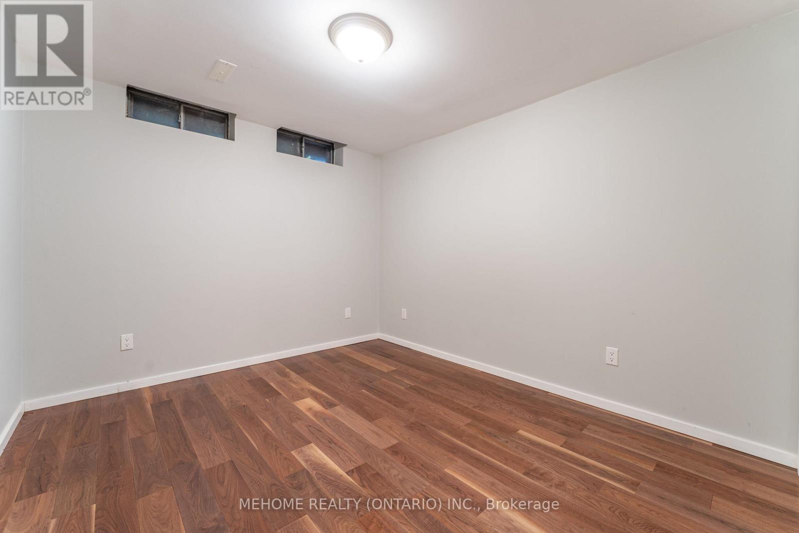 Photo 40 of 6 Thames Court, Richmond Hill ON