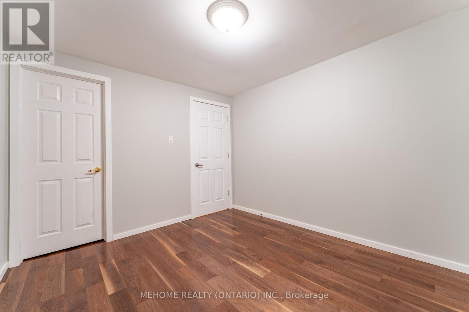 Photo 41 of 6 Thames Court, Richmond Hill ON