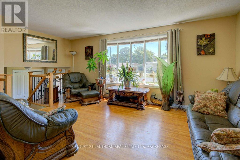 Photo 18 of 197 King Street, Greater Napanee ON