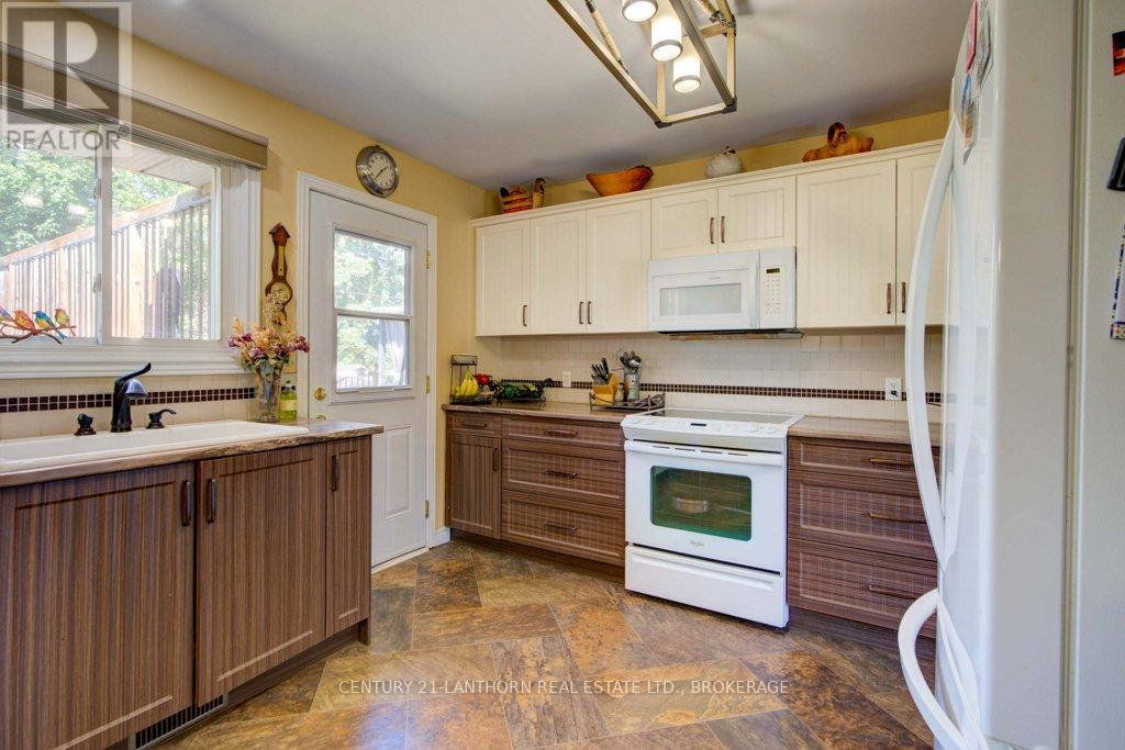 Photo 24 of 197 King Street, Greater Napanee ON