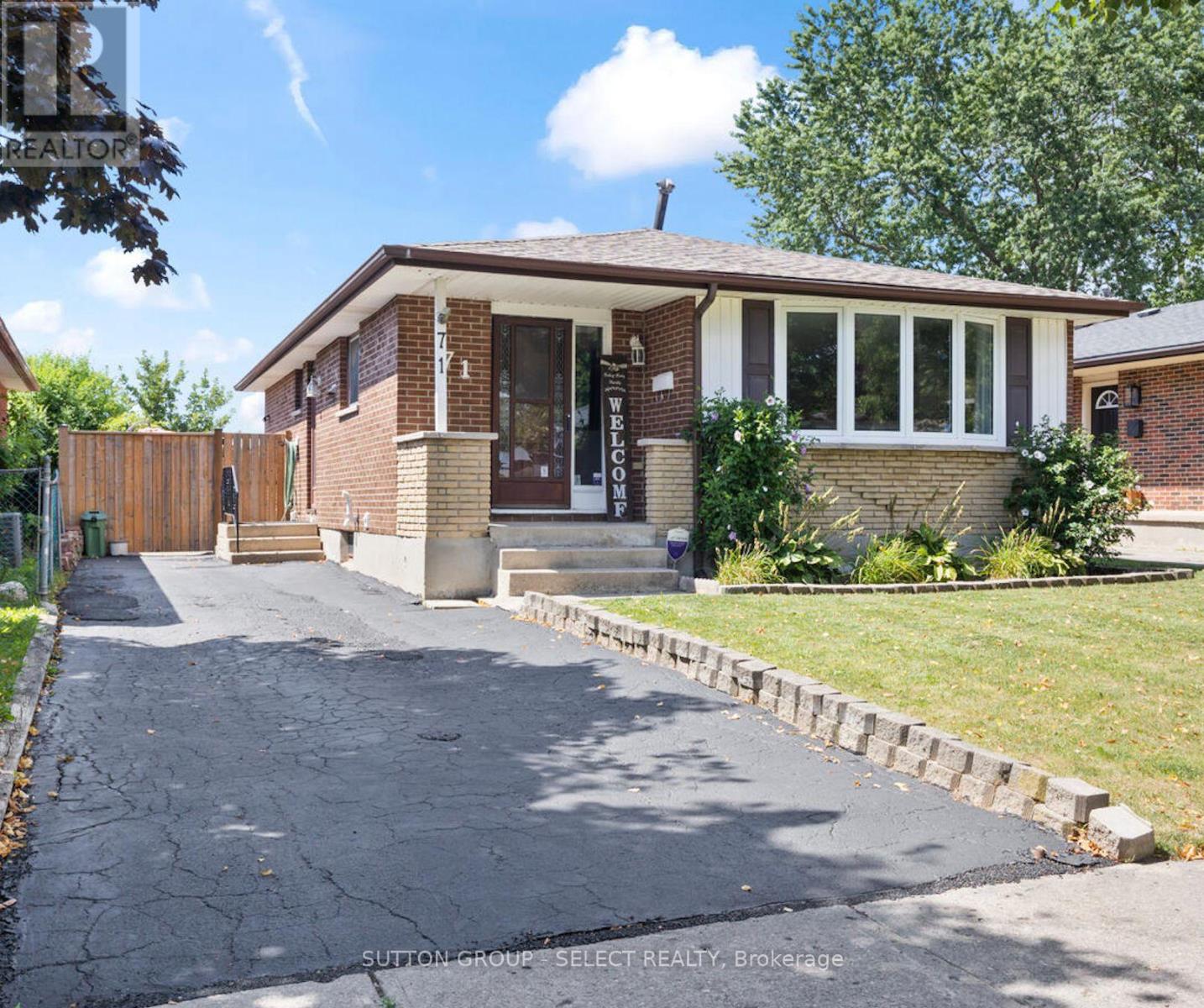 Photo 22 of 71 Dudley Crescent, London South ON