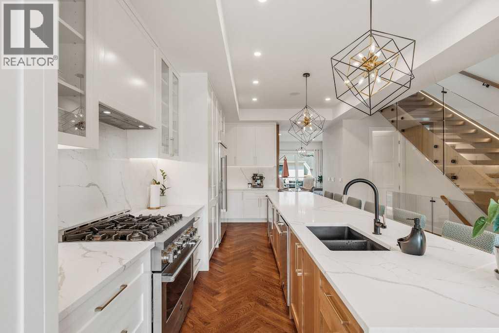 Single Family House for Sale in   Street NW Hillhurst Calgary 
