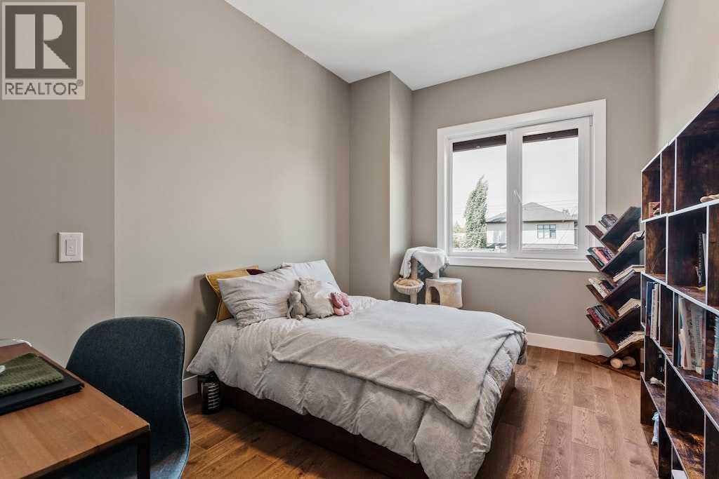 Single Family House for Sale in   Street NW Hillhurst Calgary 
