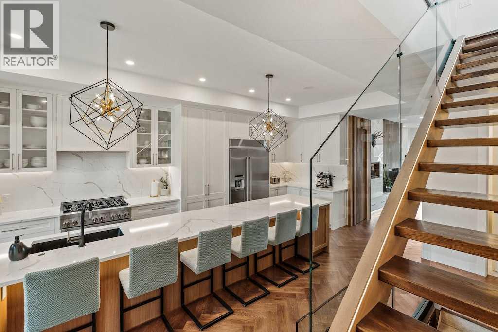 Single Family House for Sale in   Street NW Hillhurst Calgary 