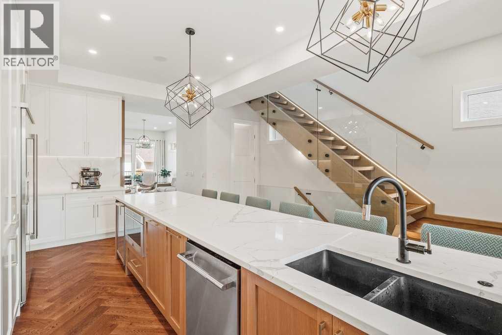 Single Family House for Sale in   Street NW Hillhurst Calgary 