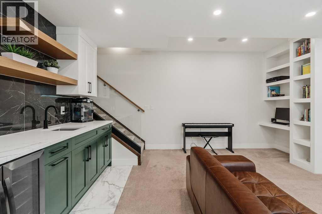 Single Family House for Sale in   Street NW Hillhurst Calgary 