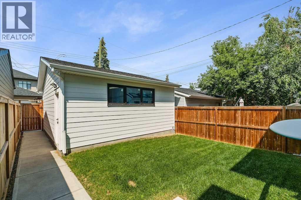 Single Family House for Sale in   Street NW Hillhurst Calgary 