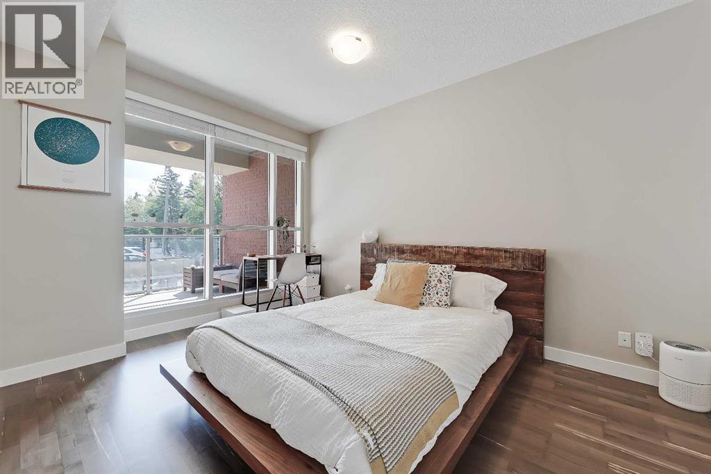 Single Family House for Sale in    Avenue NW Hillhurst Calgary 