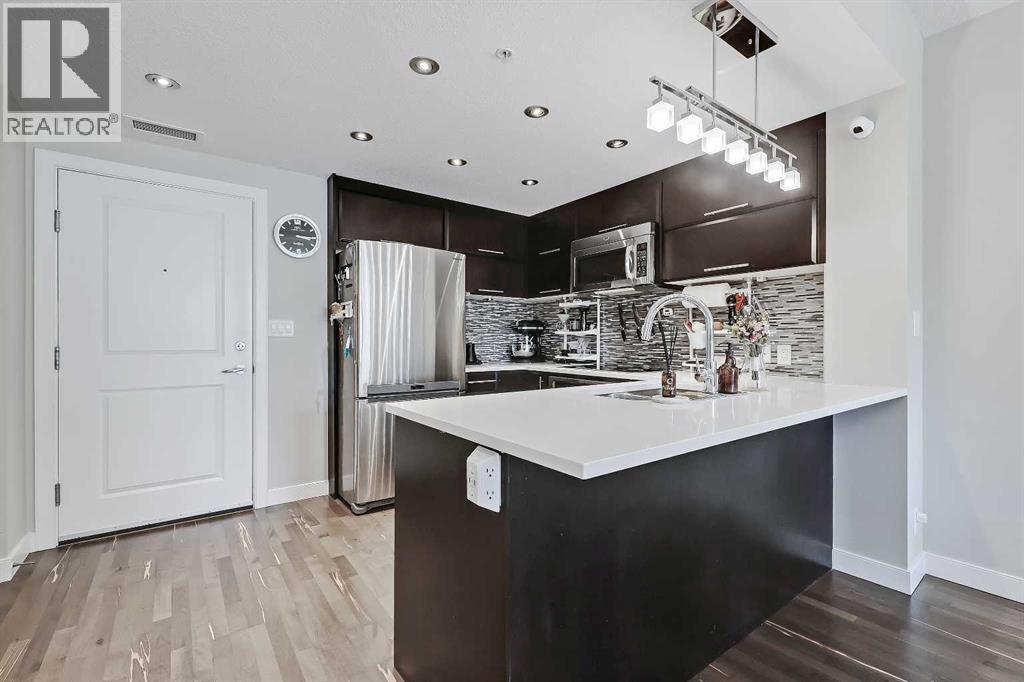 Single Family House for Sale in    Avenue NW Hillhurst Calgary 