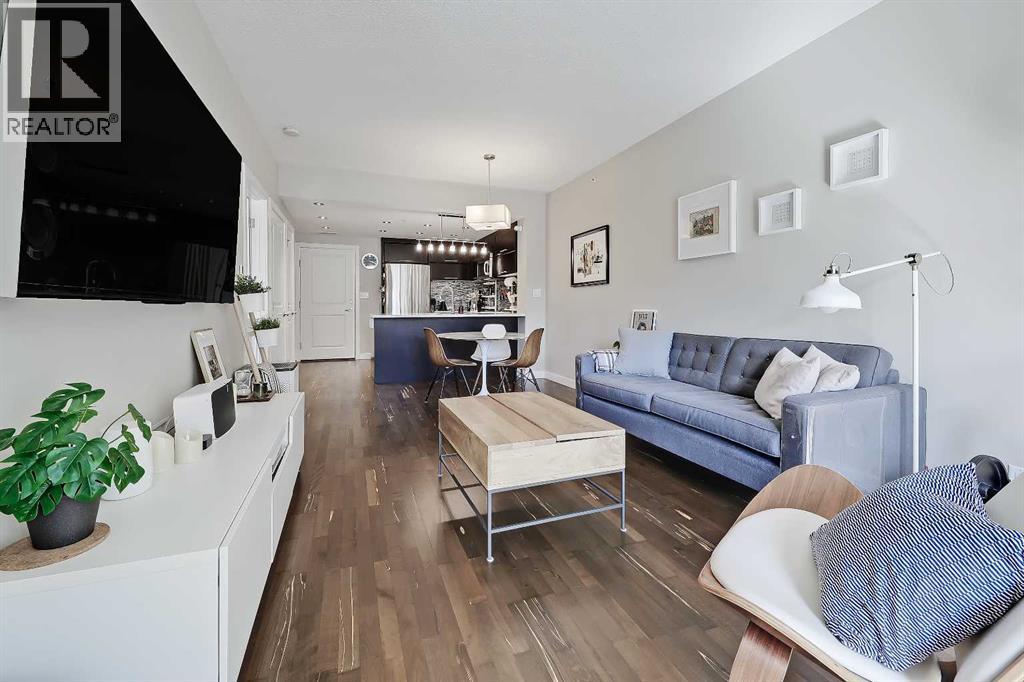 Single Family House for Sale in    Avenue NW Hillhurst Calgary 