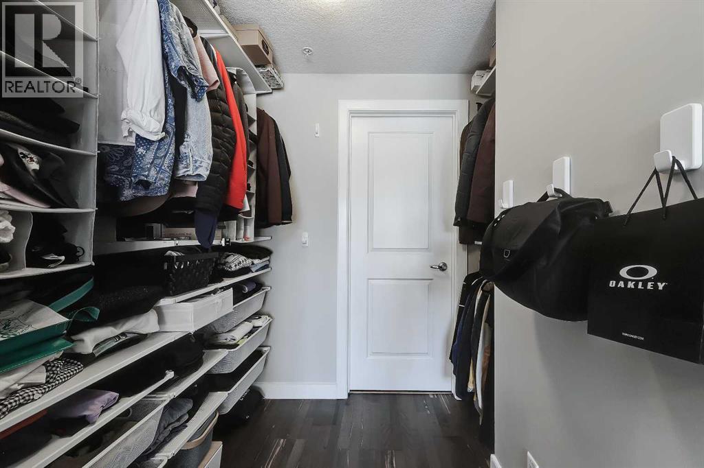 Single Family House for Sale in    Avenue NW Hillhurst Calgary 