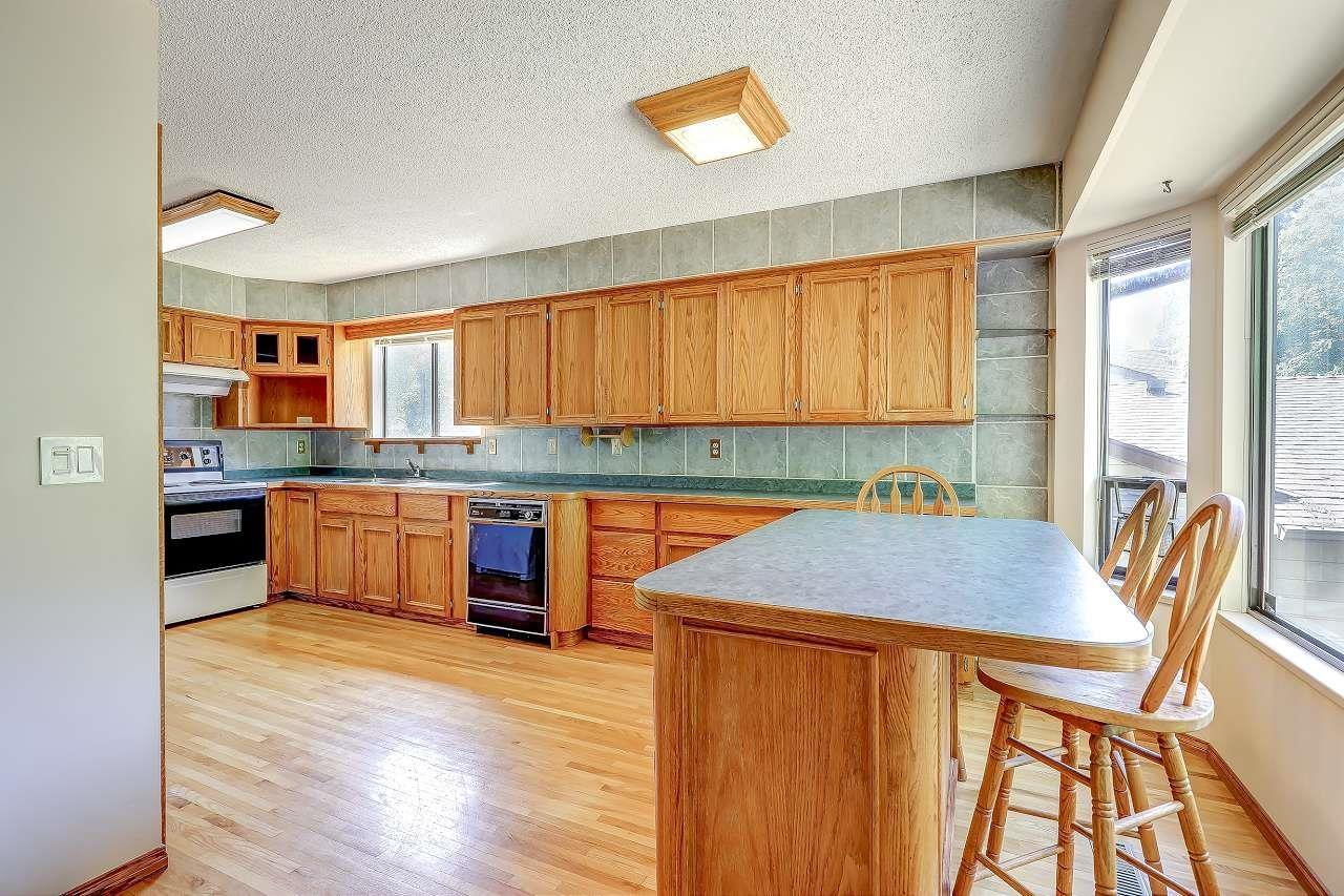Photo 13 of 9469 148 A Street, Surrey BC