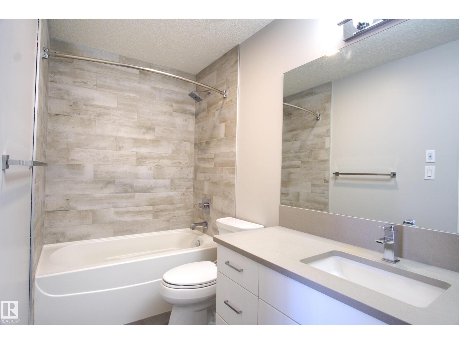 Photo 11 of 104 10736 116 St Nw Nw, Edmonton AB