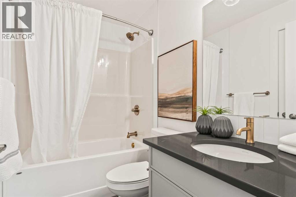 Single Family House for Sale in  Sovereign Heights SW Shaganappi Calgary 