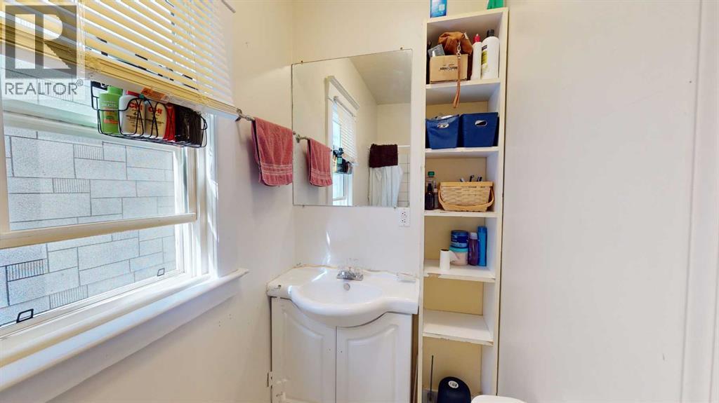 Single Family House for Sale in   Avenue SW Bankview Calgary 