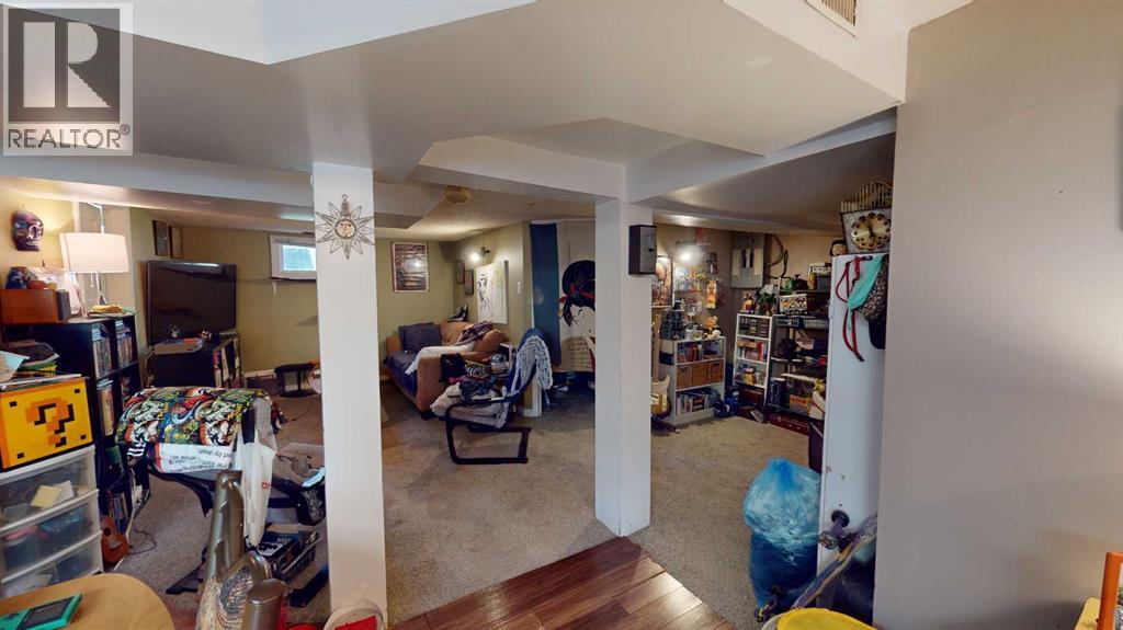 Single Family House for Sale in   Avenue SW Bankview Calgary 