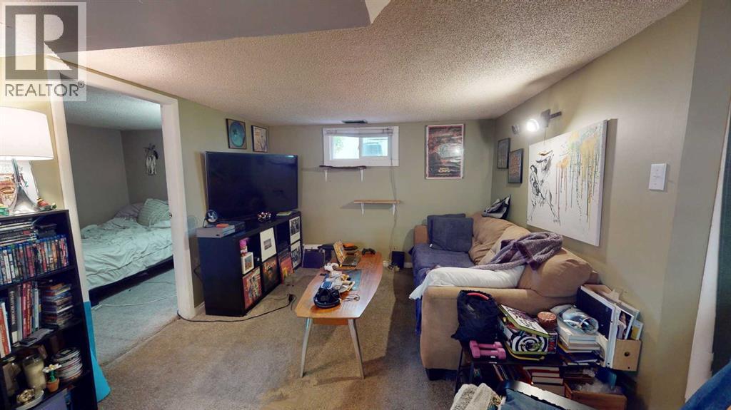 Single Family House for Sale in   Avenue SW Bankview Calgary 
