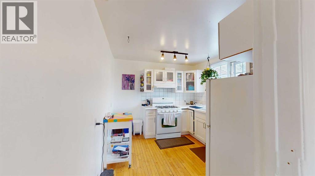 Single Family House for Sale in   Avenue SW Bankview Calgary 