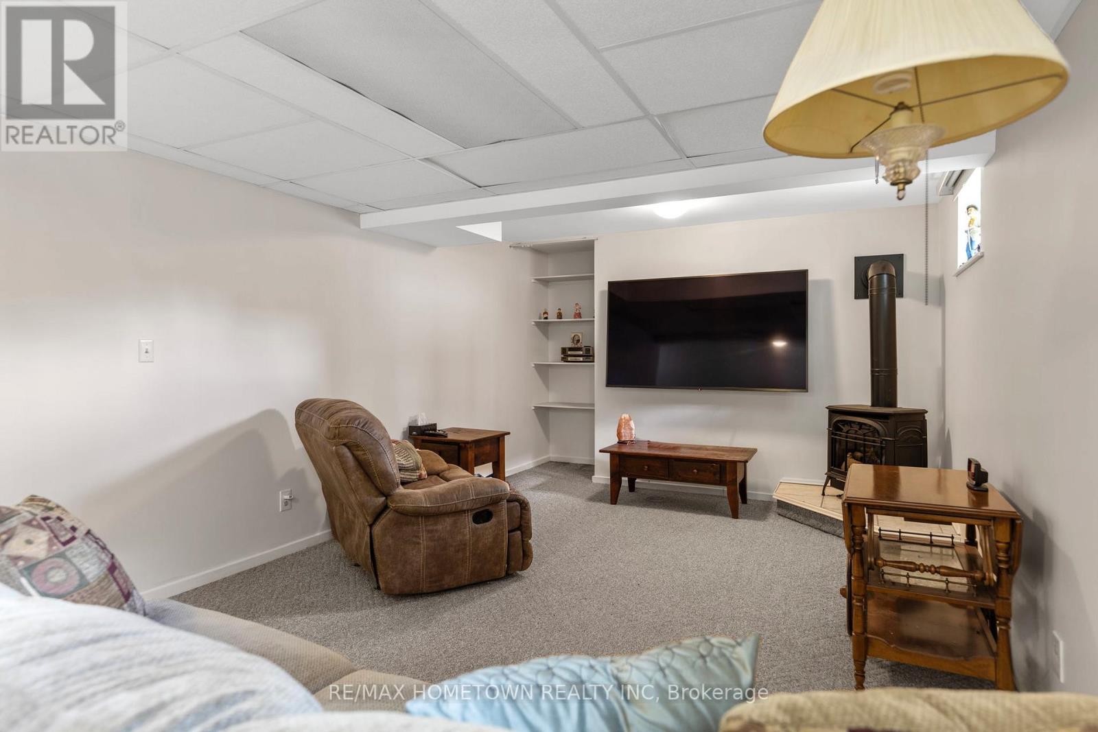 Photo 31 of 23 Wilmot Young Place, Brockville ON