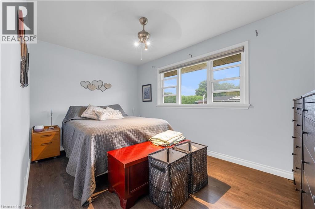 Photo 16 of 5073 Charles Street, Beamsville ON