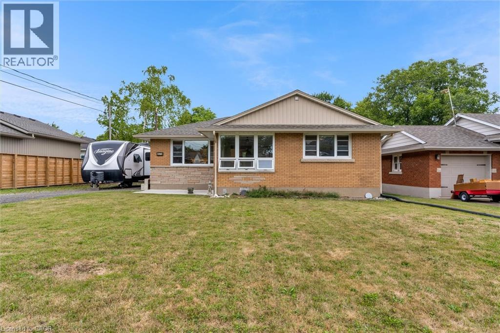 Photo 2 of 5073 Charles Street, Beamsville ON