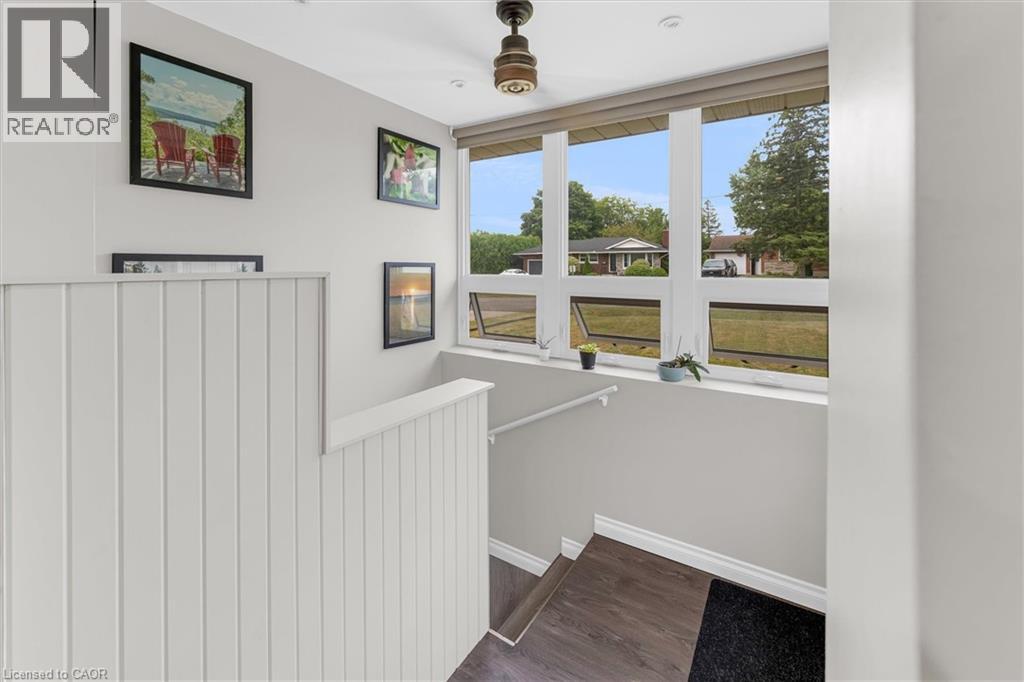Photo 4 of 5073 Charles Street, Beamsville ON