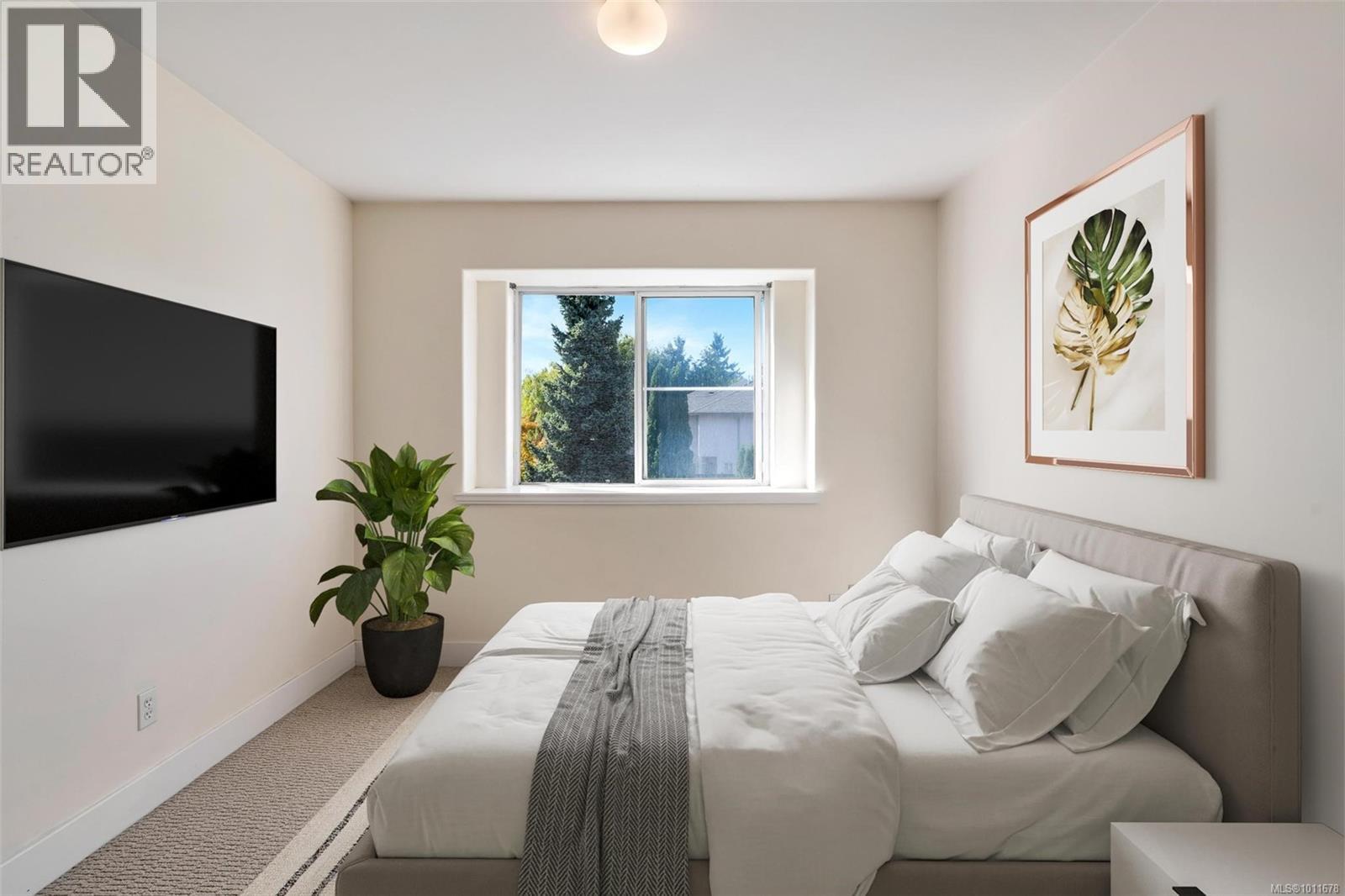 8 2633 Shelbourne Street, Victoria