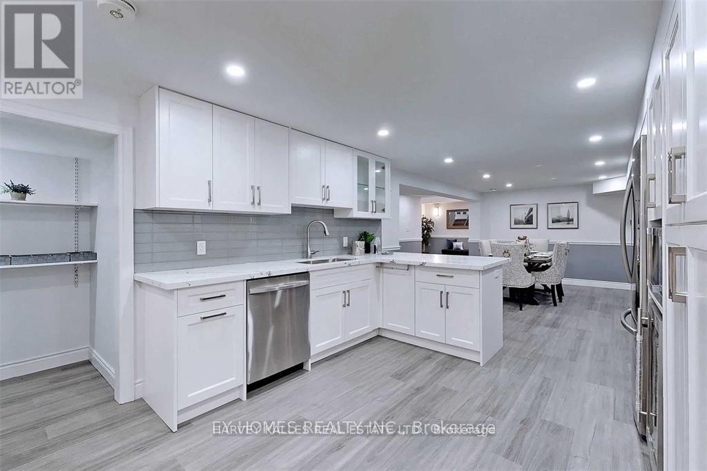 Photo 8 of Front 59 Hemingway Crescent, Markham ON