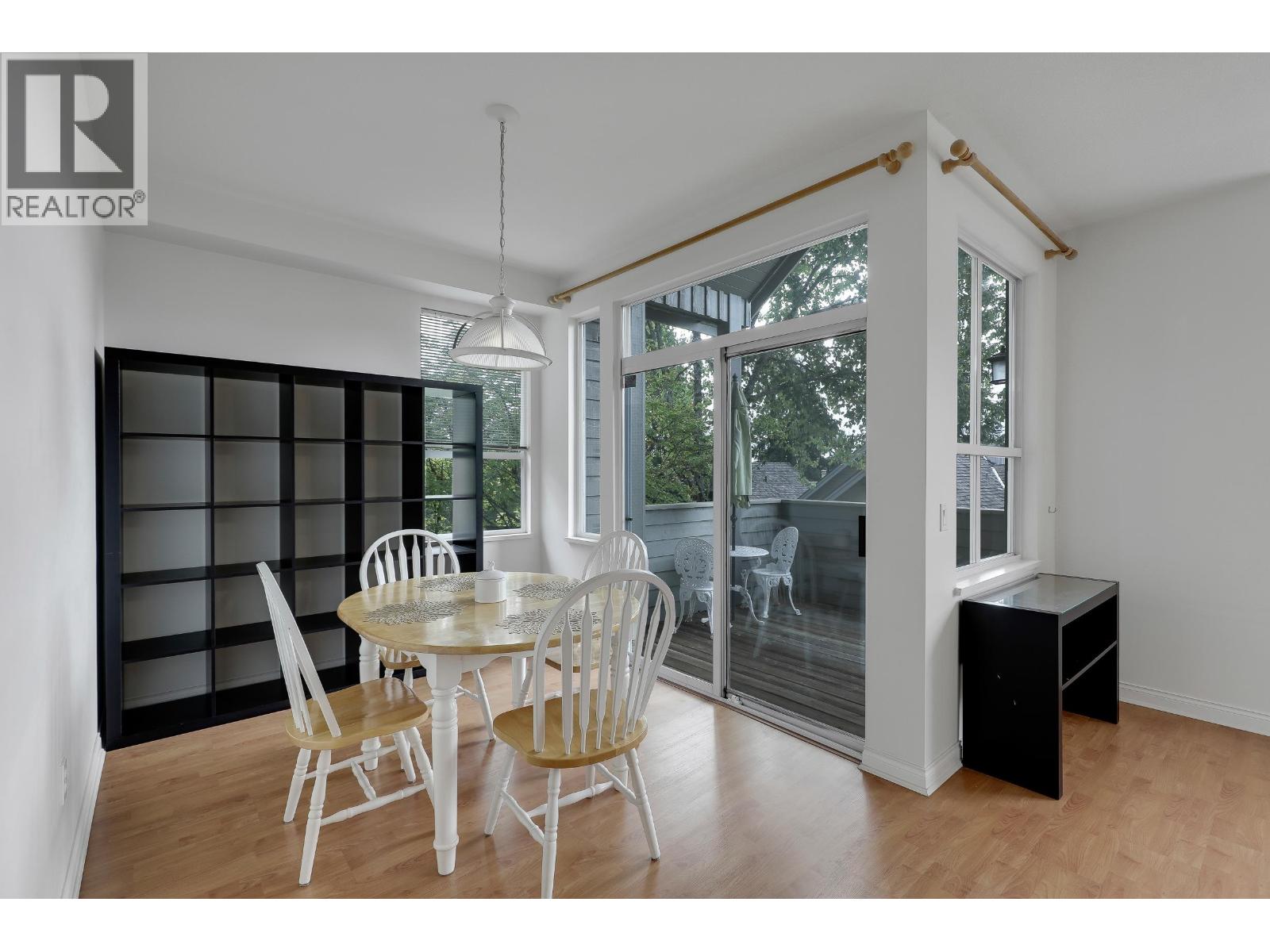 Photo 17 of 220 1465 Parkway Boulevard, Coquitlam BC