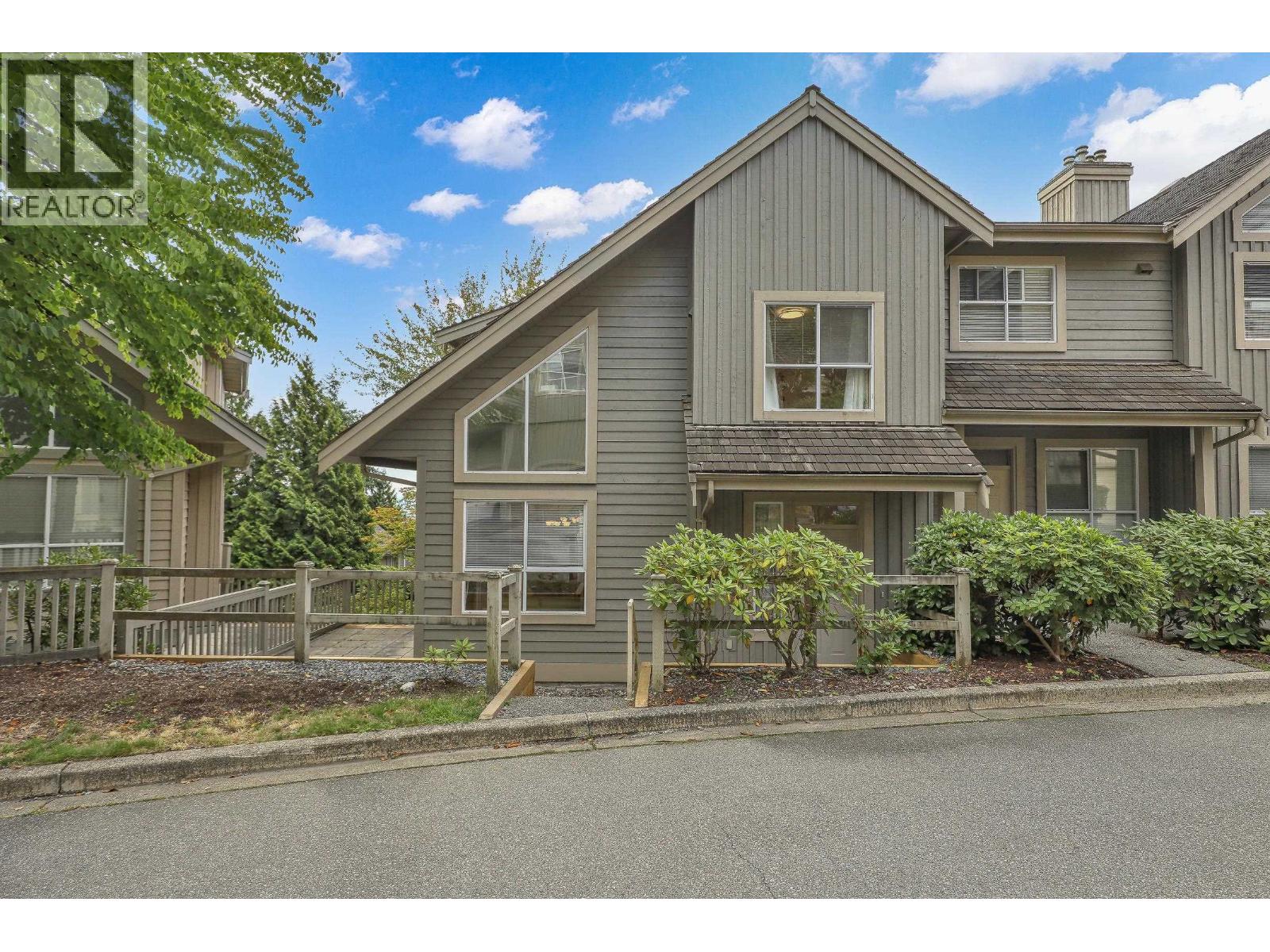 Photo 1 of 220 1465 Parkway Boulevard, Coquitlam BC