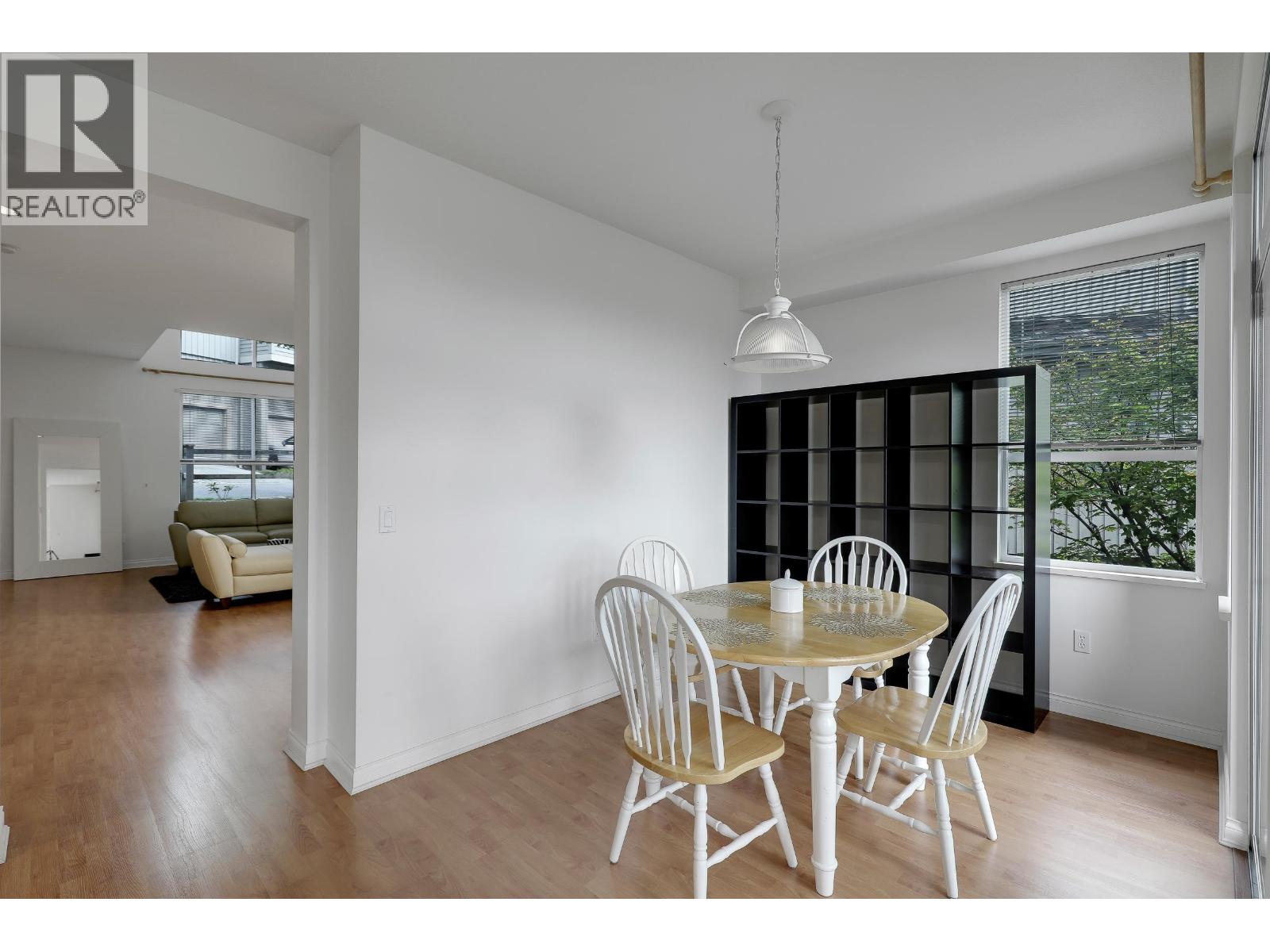 Photo 16 of 220 1465 Parkway Boulevard, Coquitlam BC