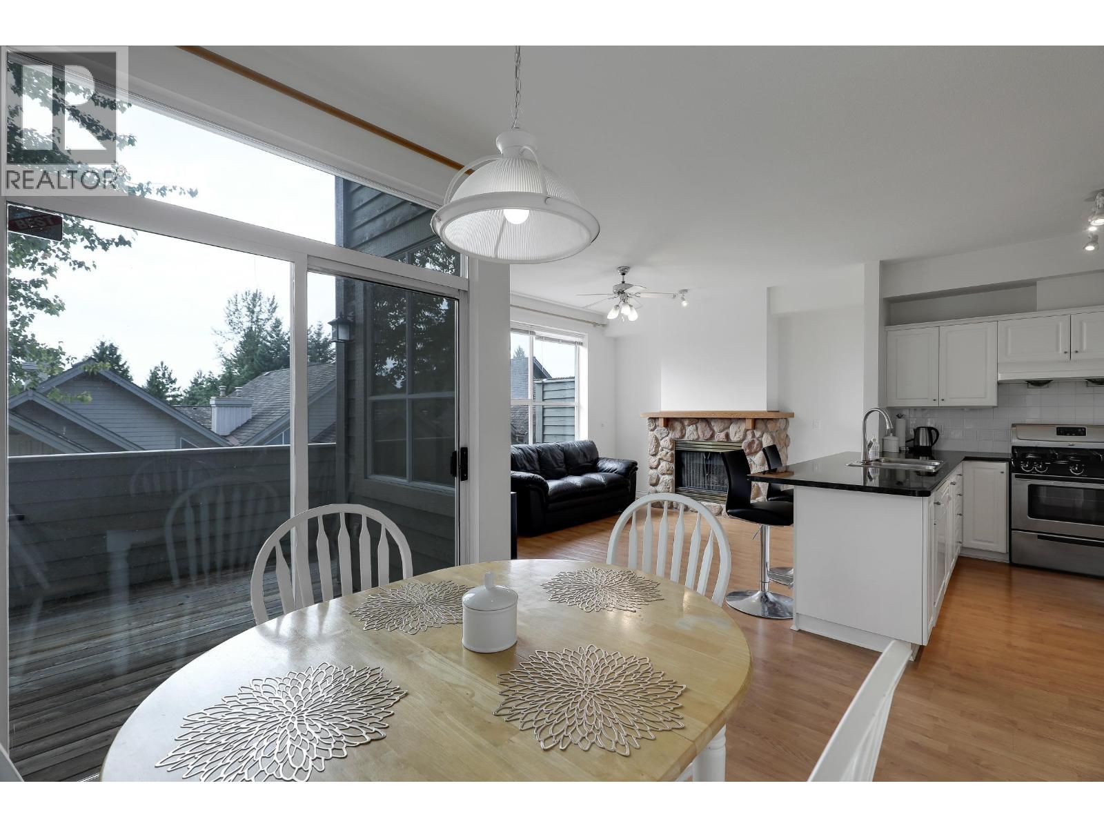 Photo 18 of 220 1465 Parkway Boulevard, Coquitlam BC
