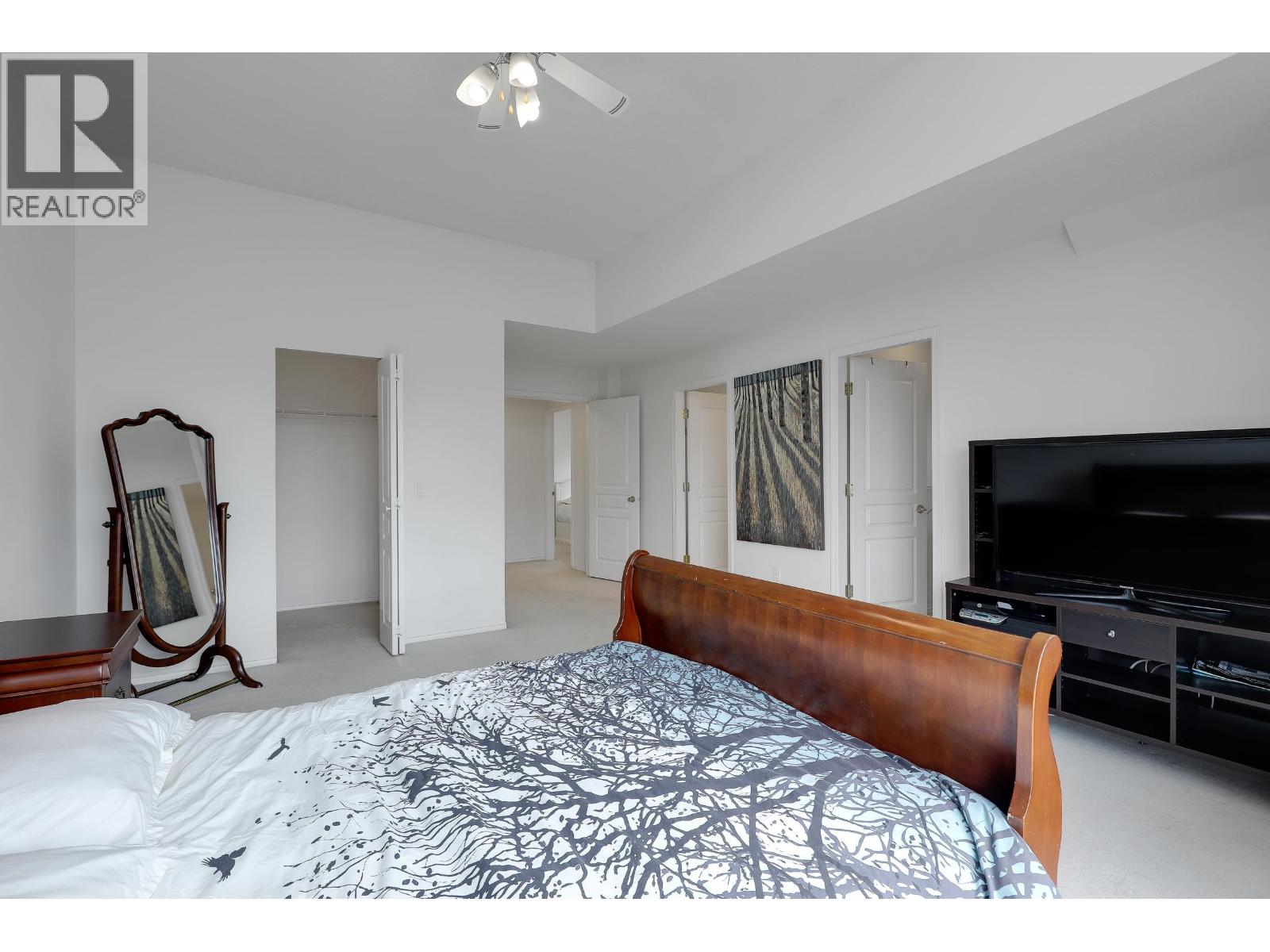 Photo 21 of 220 1465 Parkway Boulevard, Coquitlam BC
