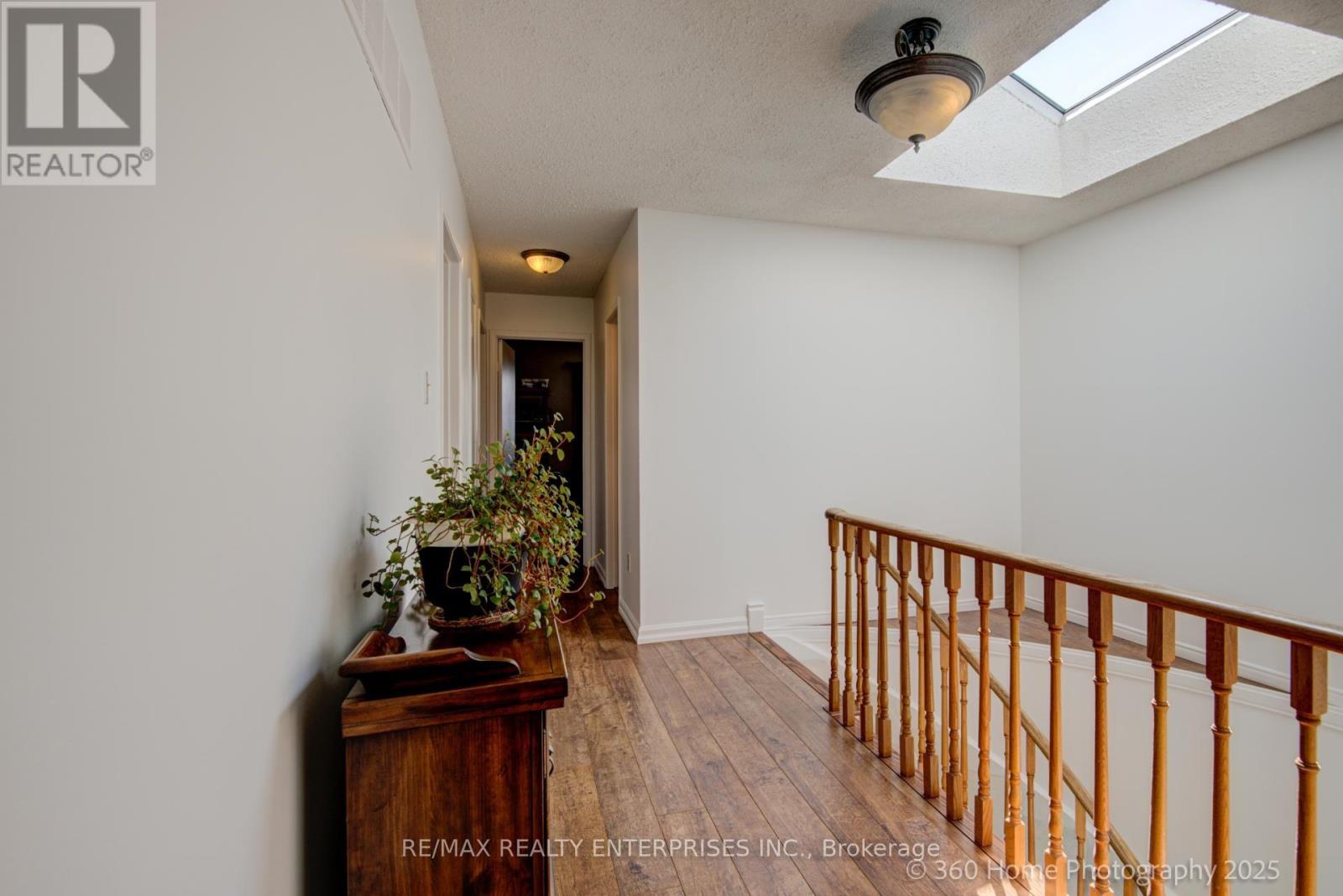 Photo 20 of 4425 Sawmill Valley Drive, Mississauga ON