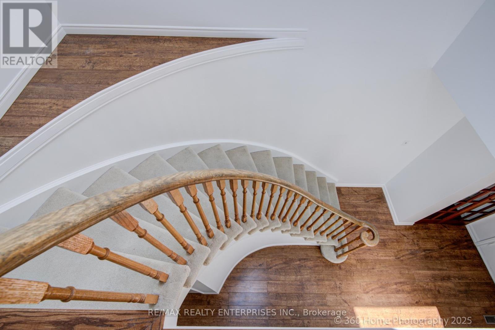 Photo 19 of 4425 Sawmill Valley Drive, Mississauga ON