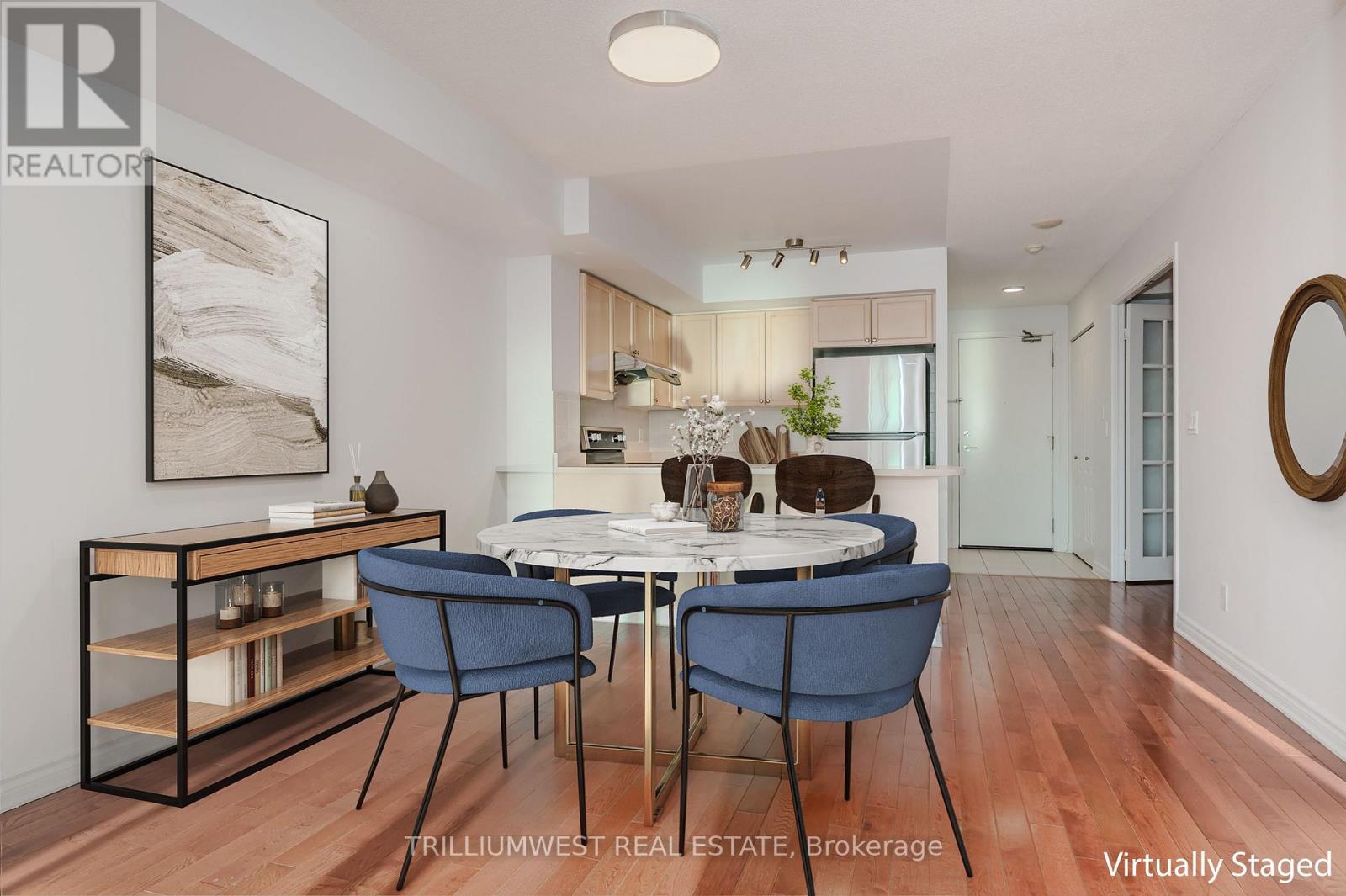 Photo 3 of 2111 17 Barberry Place, Toronto ON