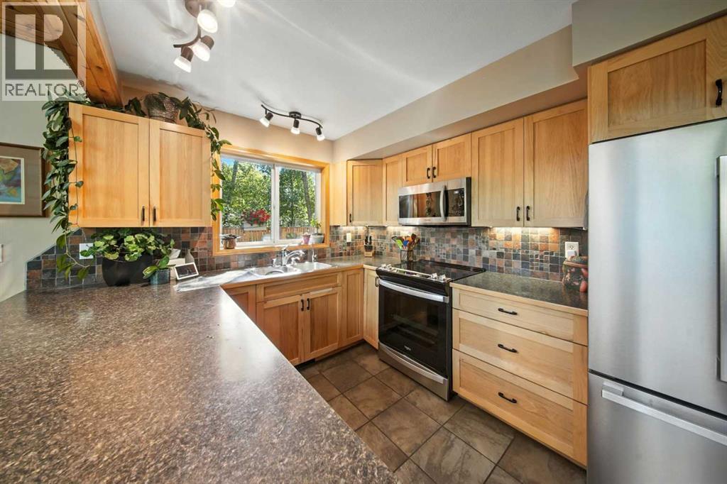 Single Family House A-Frame for Sale in  Sunnyside Road Sunnyside Rural Ponoka County 