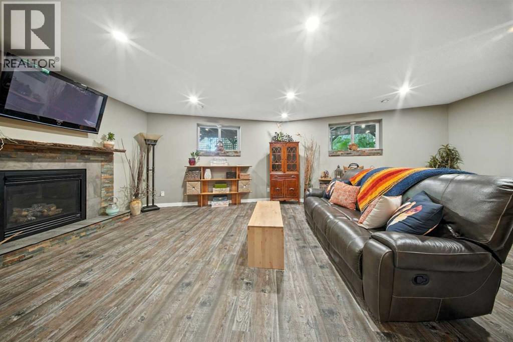 Single Family House A-Frame for Sale in  Sunnyside Road Sunnyside Rural Ponoka County 
